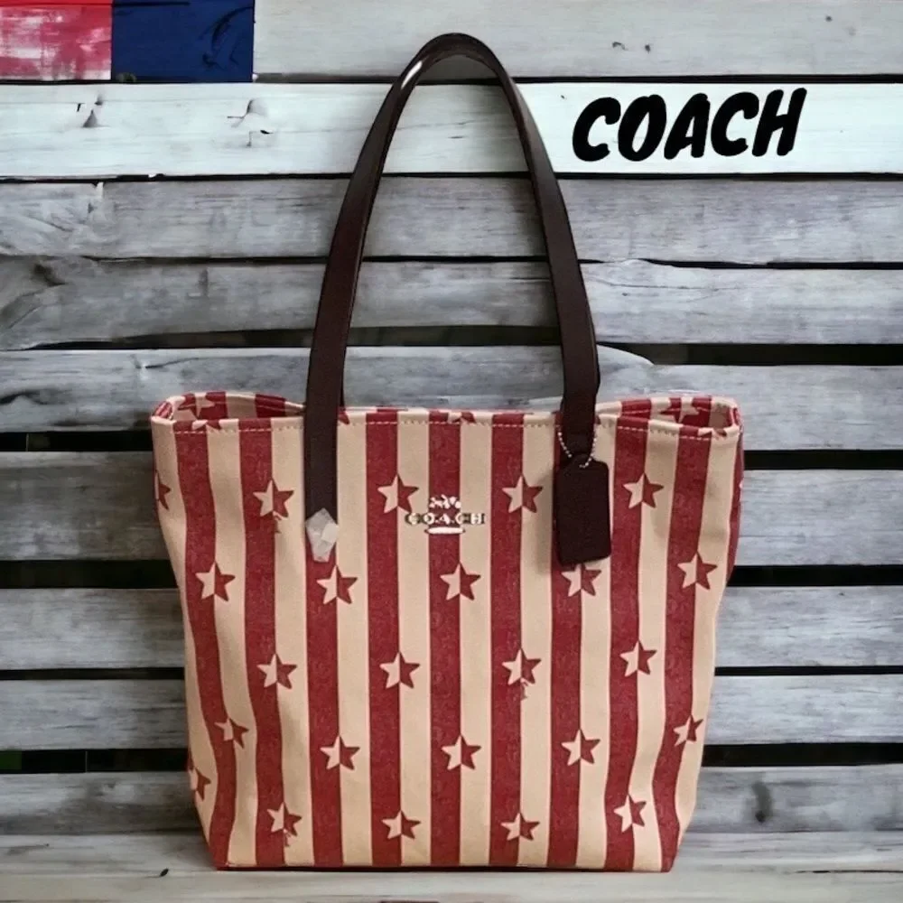 COACH NWT LARGE CANVAS TOTE BAG CHALK RED STRIPED WITH STARS PATRIOTIC - Picture 2 of 9